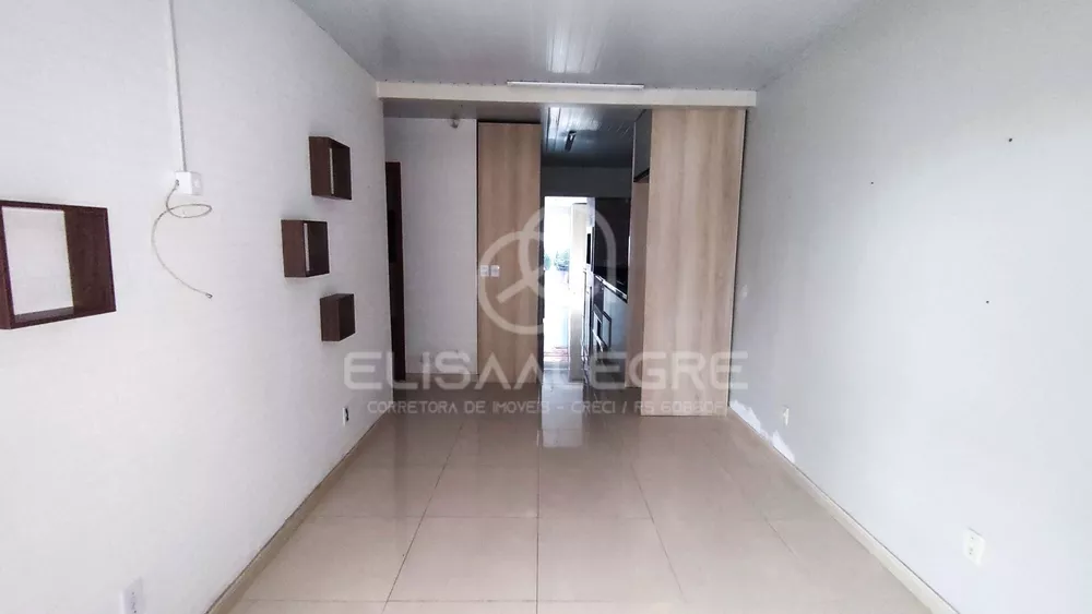 Casa à venda com 2 quartos, 74m² - Foto 4