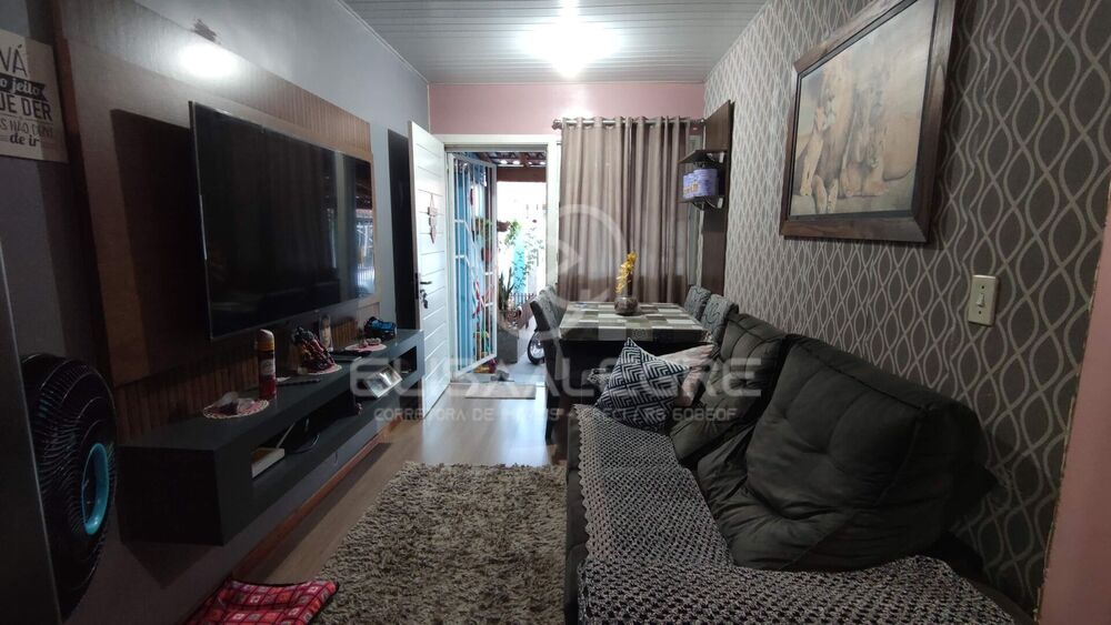 Casa à venda com 2 quartos, 40m² - Foto 3