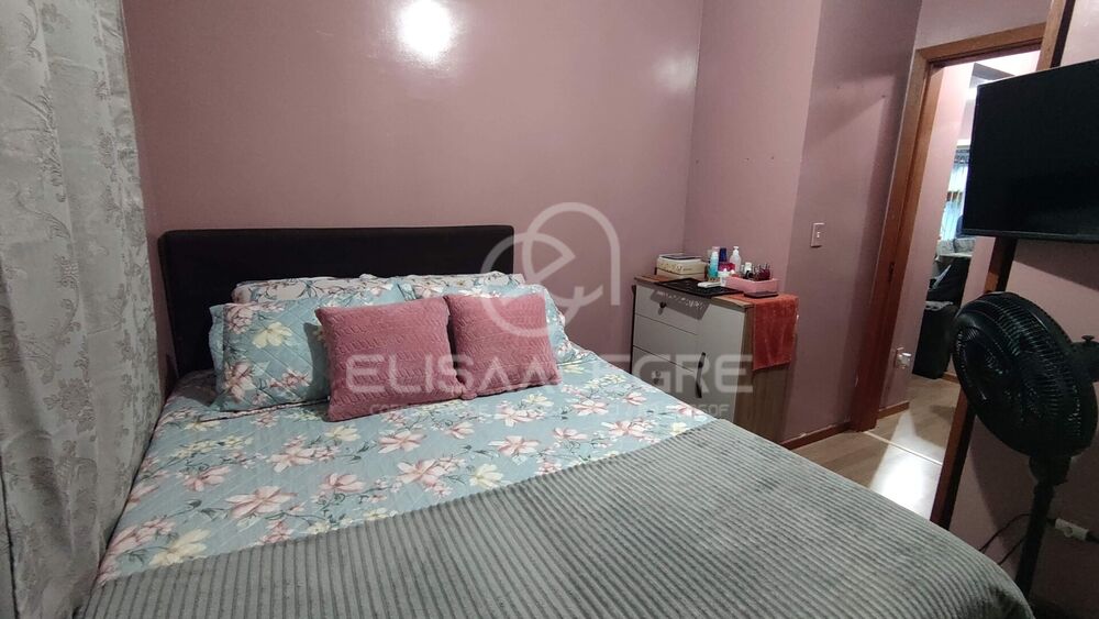 Casa à venda com 2 quartos, 40m² - Foto 9