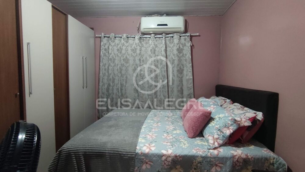 Casa à venda com 2 quartos, 40m² - Foto 8