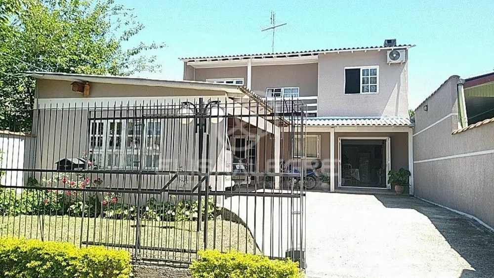 Sobrado à venda com 4 quartos, 160m² - Foto 1