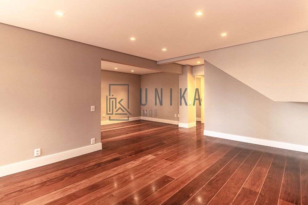 Cobertura, 4 quartos, 244 m² - Foto 1