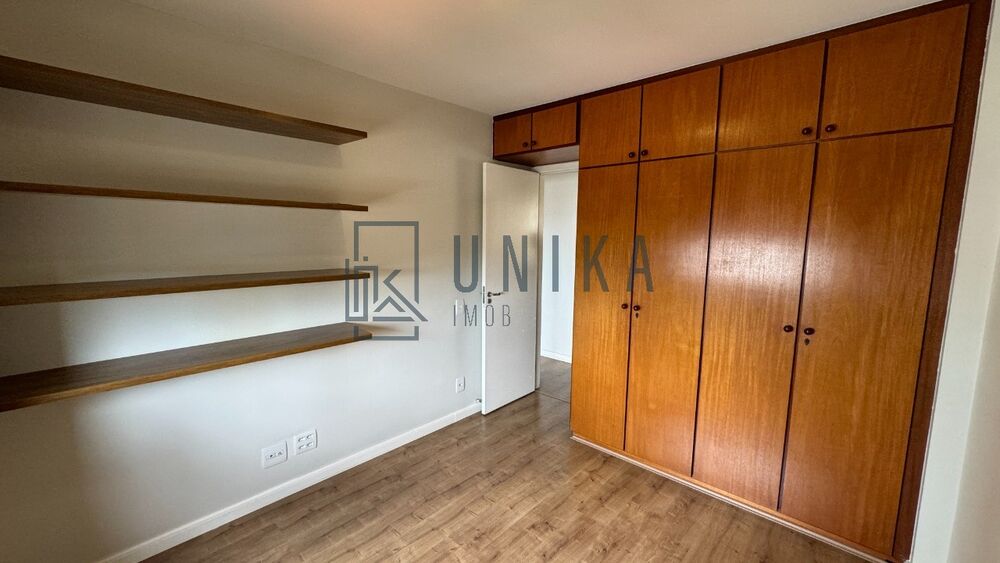 Apartamento para alugar com 3 quartos, 110m² - Foto 10