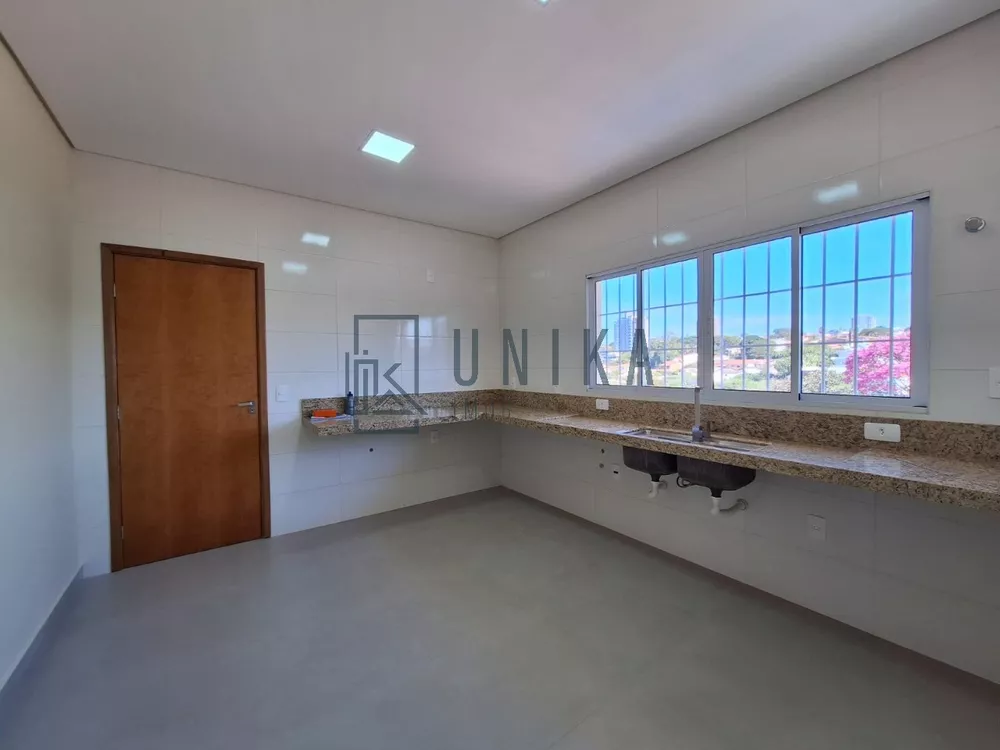 Casa, 4 quartos, 350 m² - Foto 4