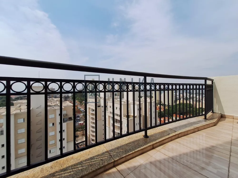 Cobertura, 3 quartos, 210 m² - Foto 3