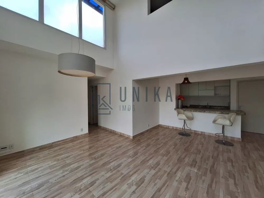 Cobertura, 3 quartos, 210 m² - Foto 1
