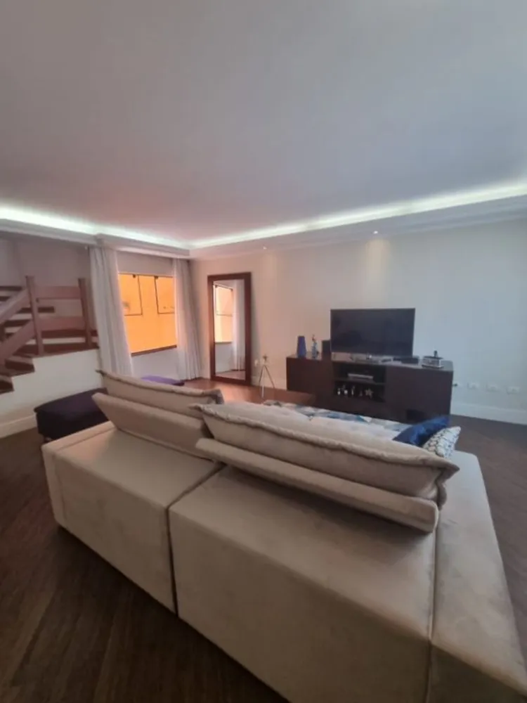 Sobrado, 3 quartos, 258 m² - Foto 1