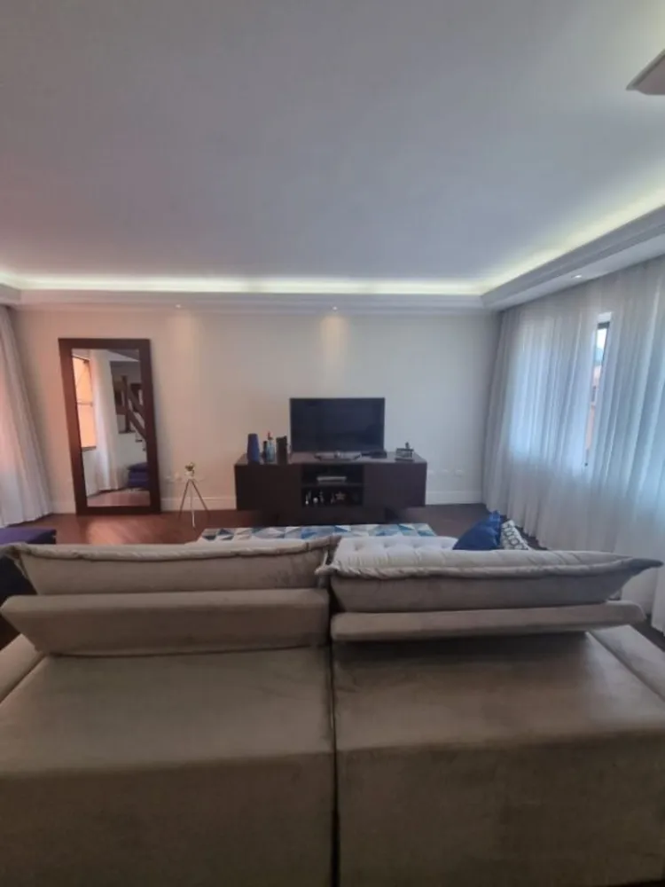 Sobrado, 3 quartos, 258 m² - Foto 2