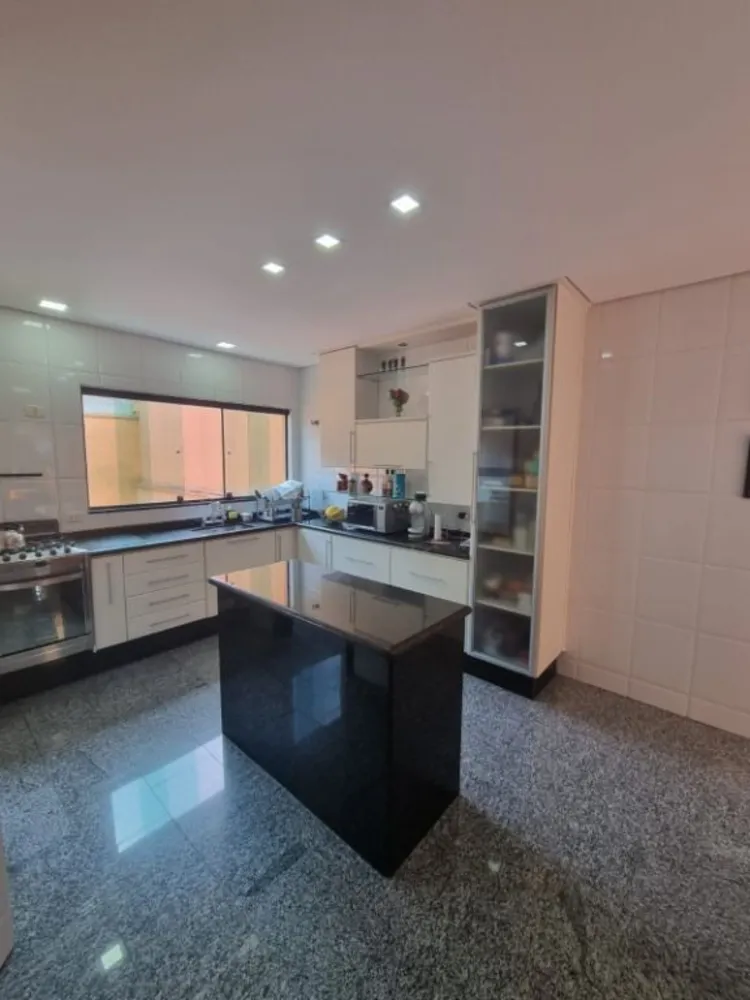 Sobrado, 3 quartos, 258 m² - Foto 5