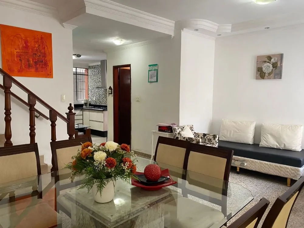 Sobrado, 3 quartos, 220 m² - Foto 1