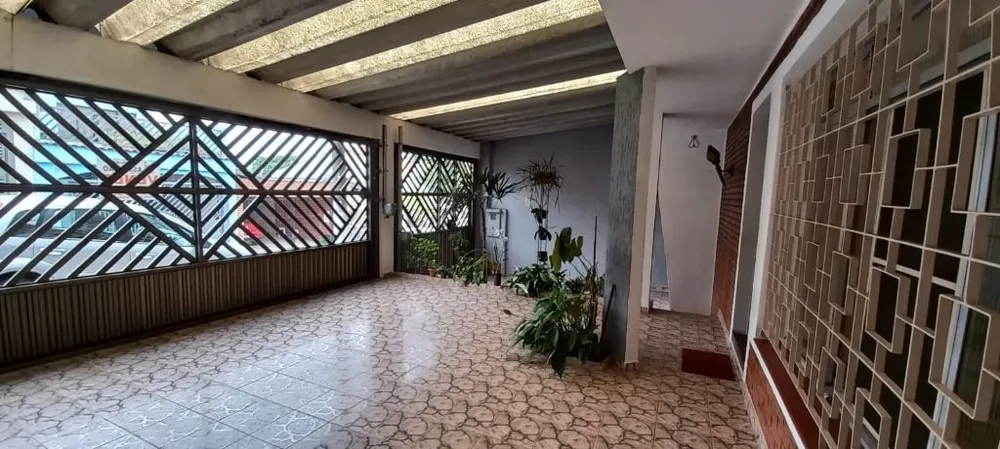 Casa, 3 quartos, 201 m² - Foto 1