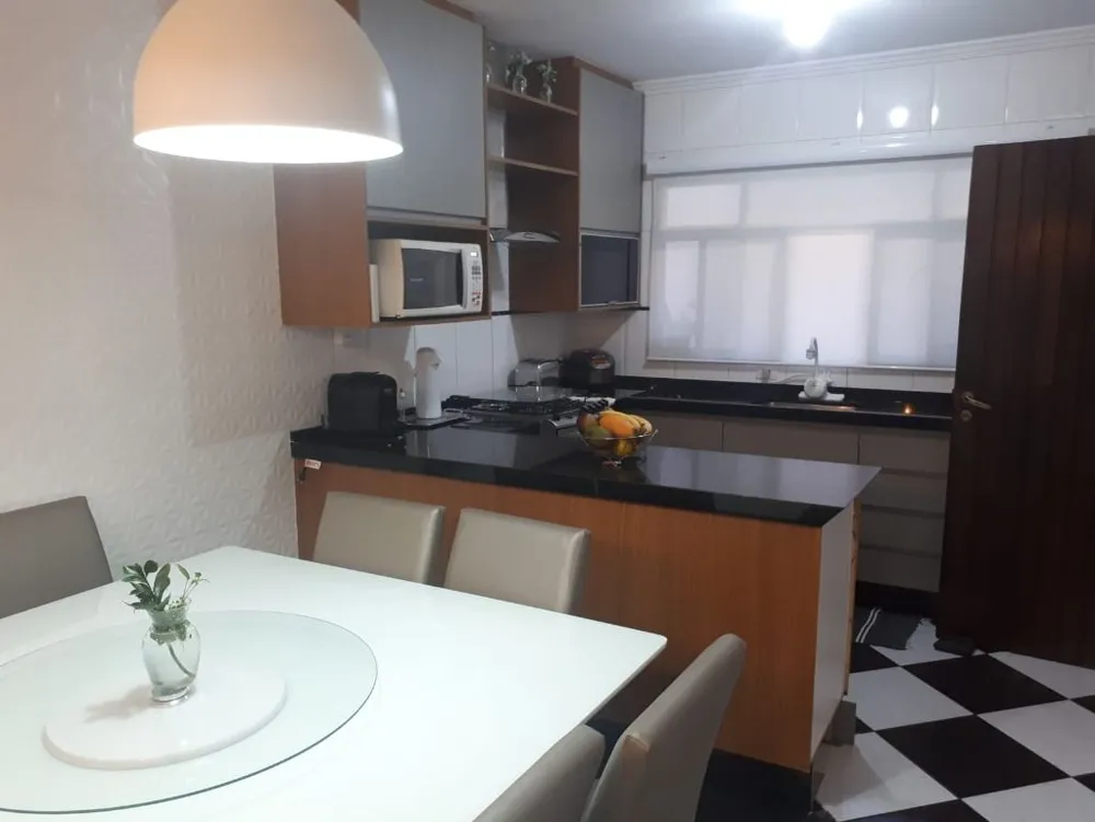 Sobrado, 3 quartos, 199 m² - Foto 1