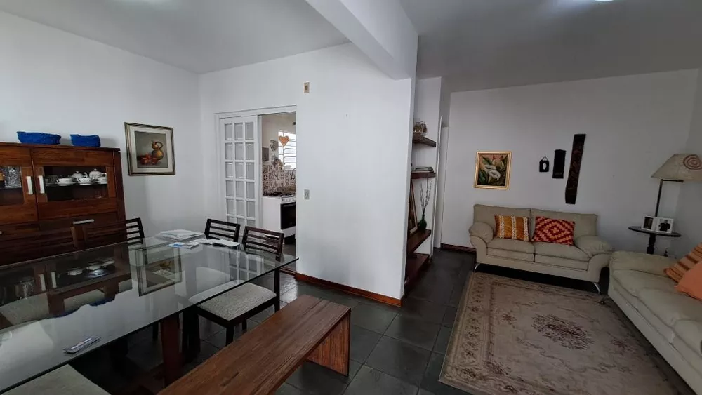 Casa à venda com 3 quartos, 149m² - Foto 2