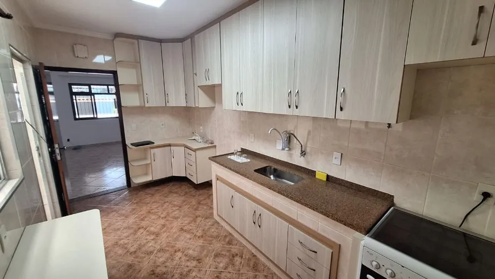 Casa, 3 quartos, 156 m² - Foto 2