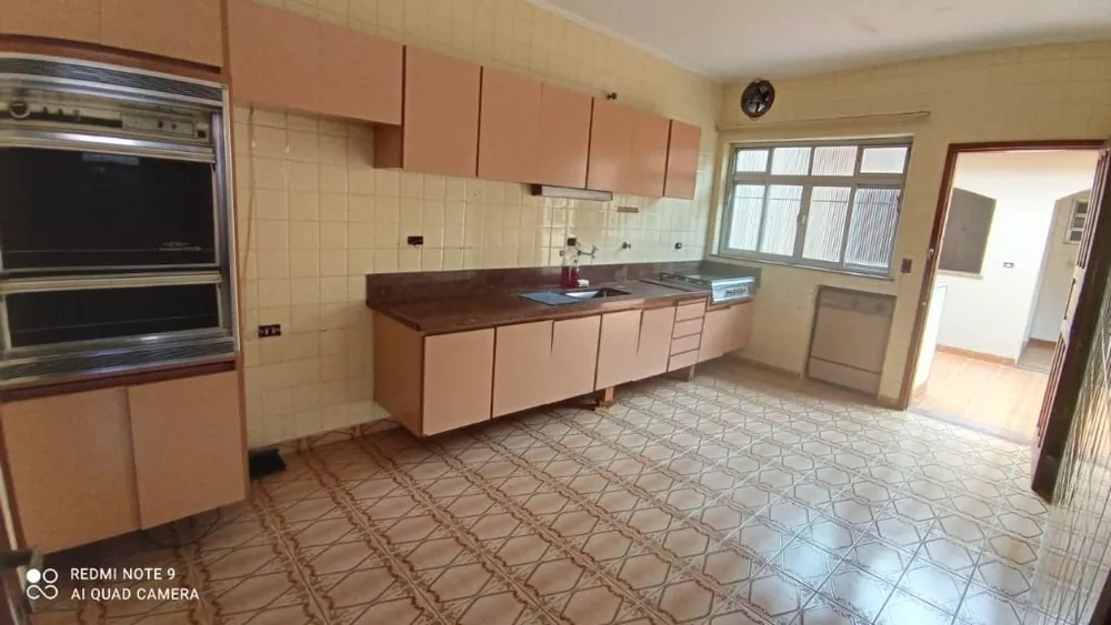 Casa à venda com 2 quartos, 167m² - Foto 3