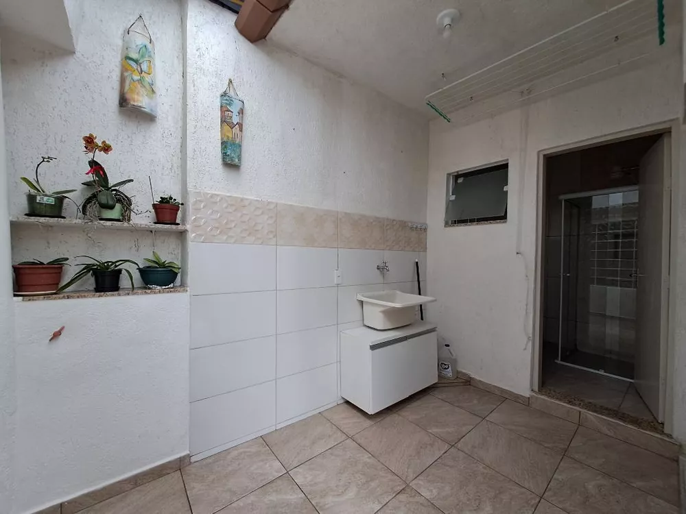 Casa, 3 quartos, 167 m² - Foto 2