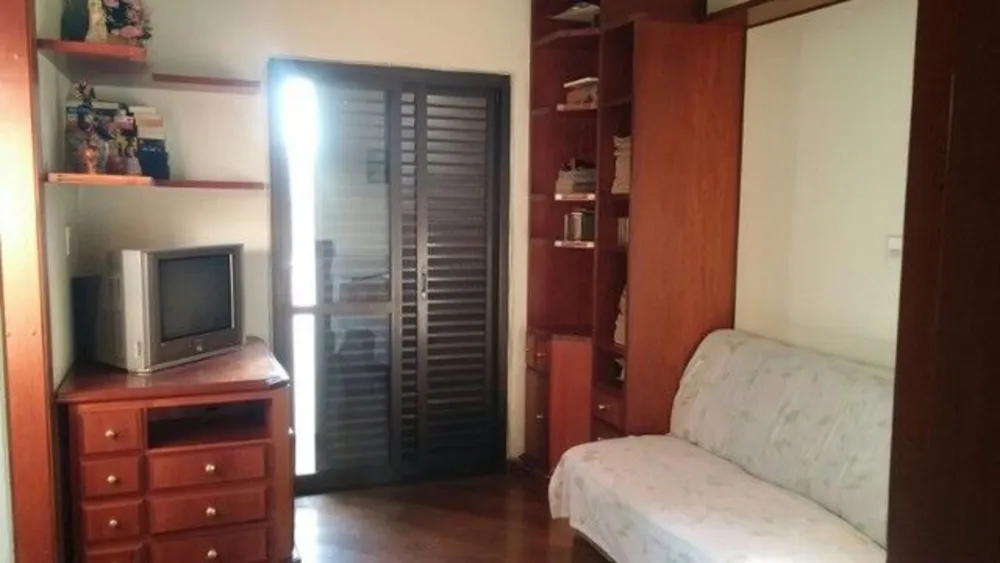 Apartamento, 3 quartos, 190 m² - Foto 2