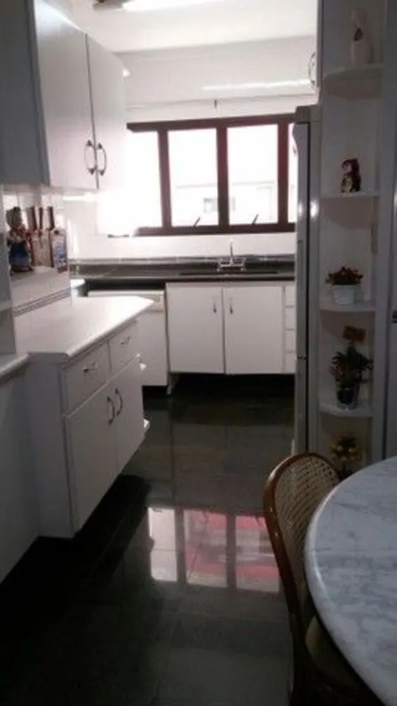 Apartamento, 3 quartos, 190 m² - Foto 1