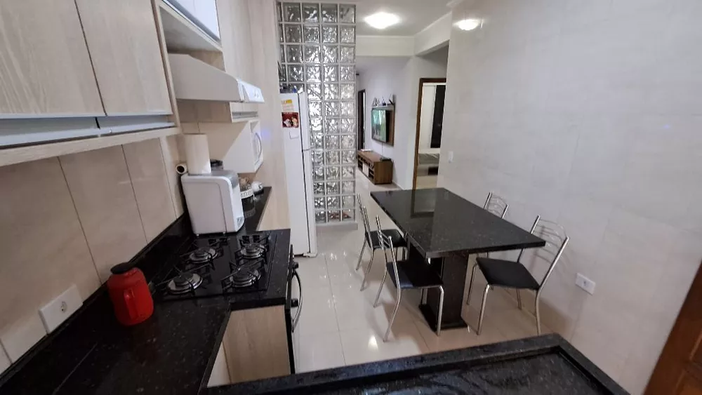 Casa à venda com 4 quartos, 200m² - Foto 5