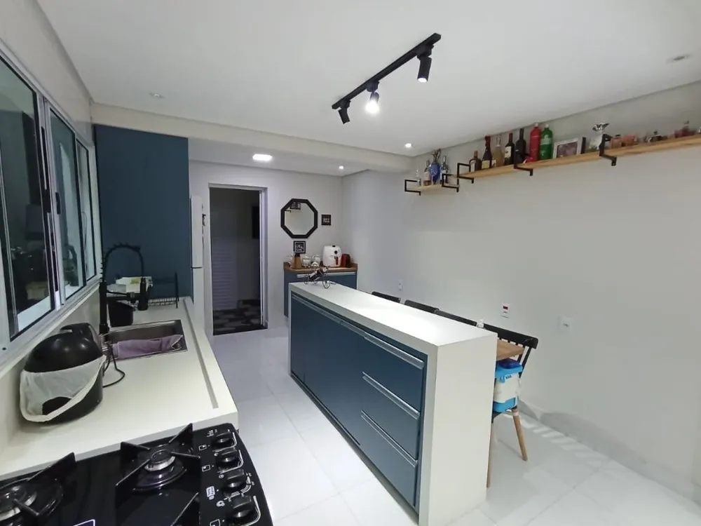 Sobrado, 3 quartos, 180 m² - Foto 1