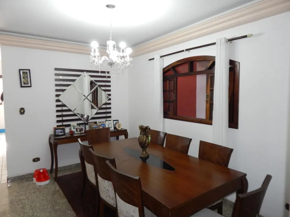 Sobrado, 3 quartos, 272 m² - Foto 2