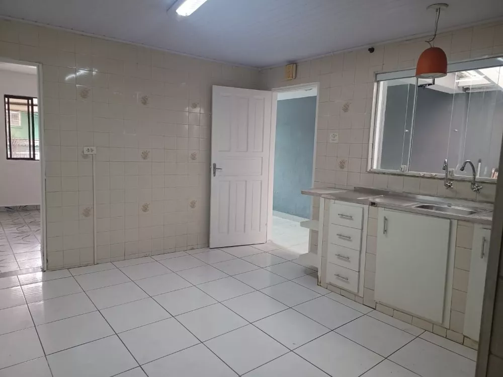 Casa à venda com 2 quartos, 137m² - Foto 1