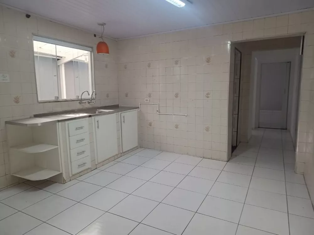 Casa à venda com 2 quartos, 137m² - Foto 3