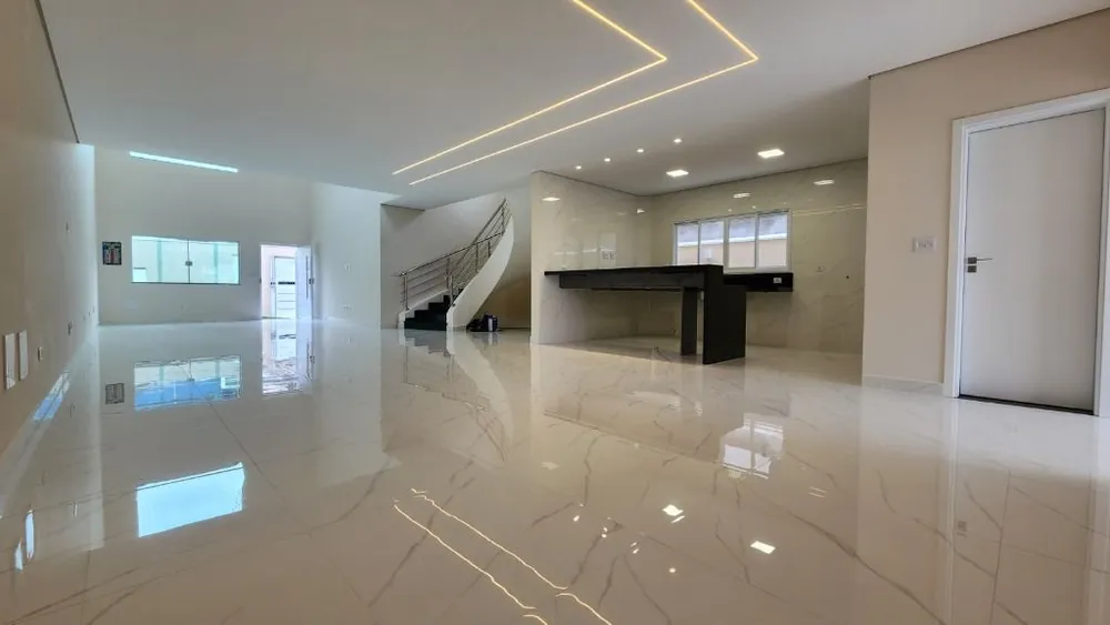 Sobrado, 4 quartos, 332 m² - Foto 2