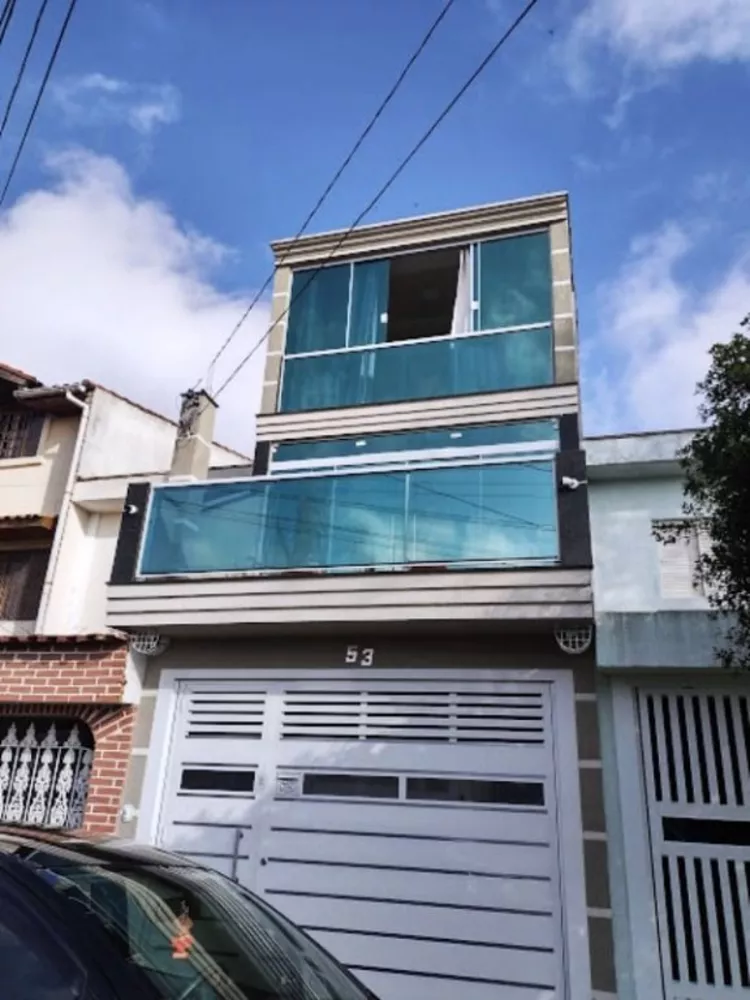 Sobrado à venda com 4 quartos, 111m² - Foto 1