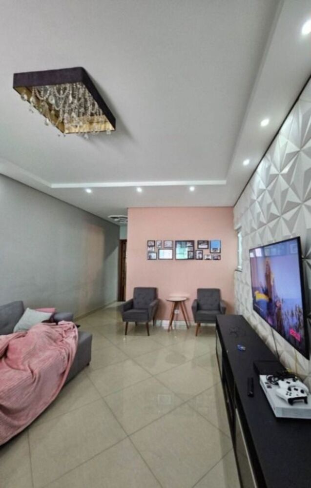 Sobrado à venda com 3 quartos, 180m² - Foto 1