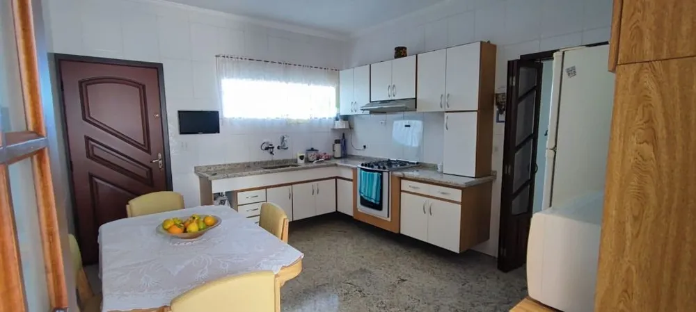 Casa, 3 quartos, 182 m² - Foto 3