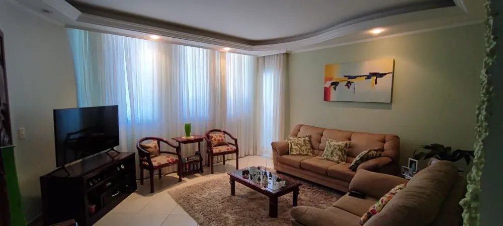 Casa, 3 quartos, 182 m² - Foto 1