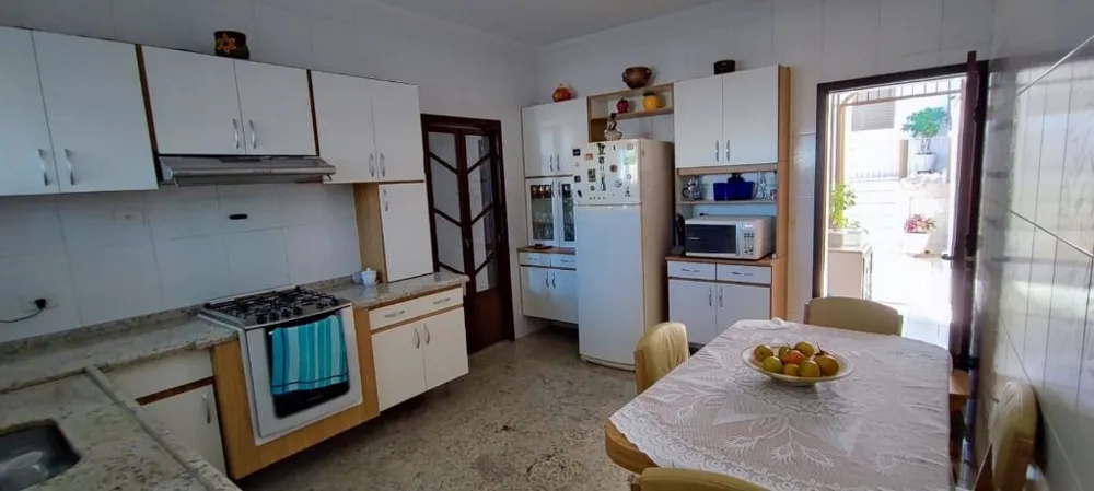 Casa, 3 quartos, 182 m² - Foto 4
