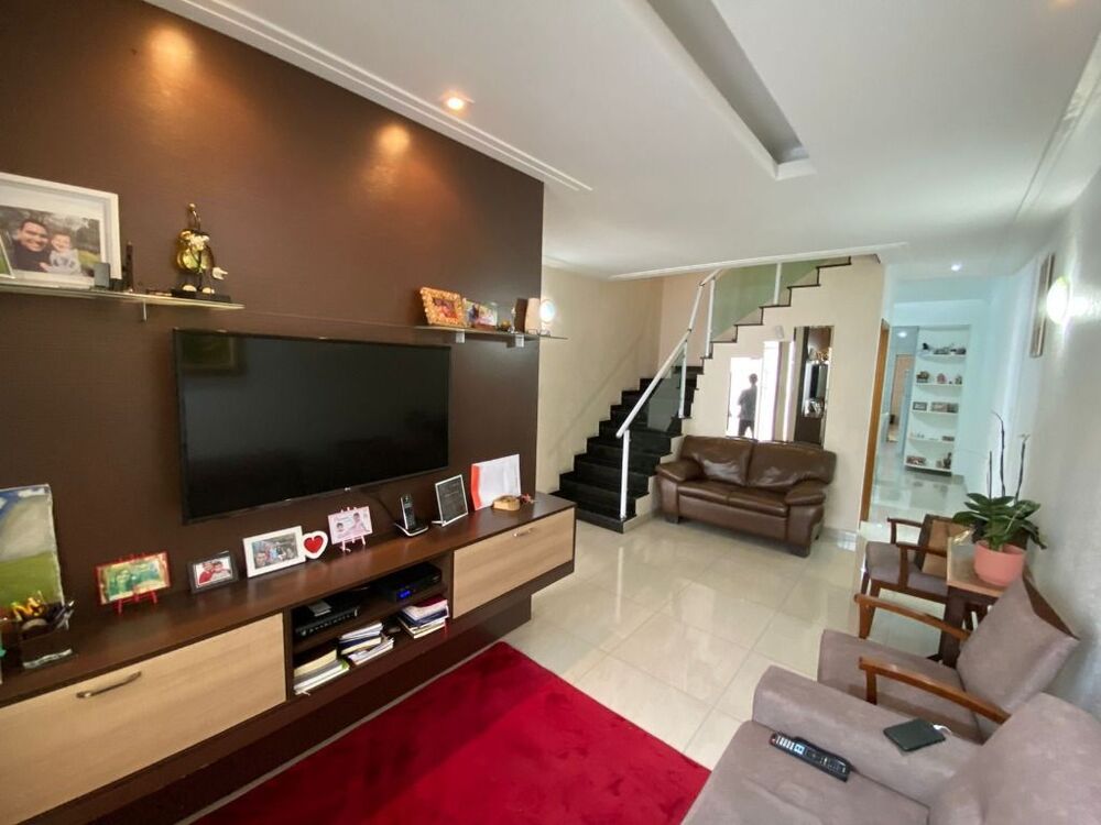 Sobrado, 3 quartos, 183 m² - Foto 1