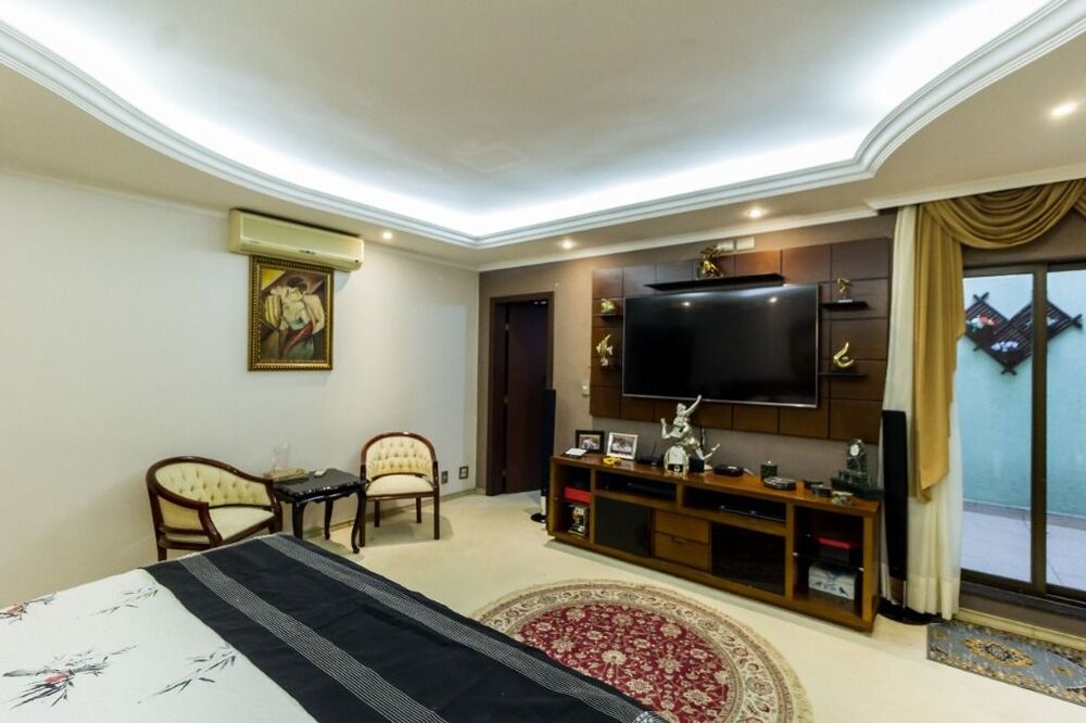 Sobrado à venda com 5 quartos, 675m² - Foto 4