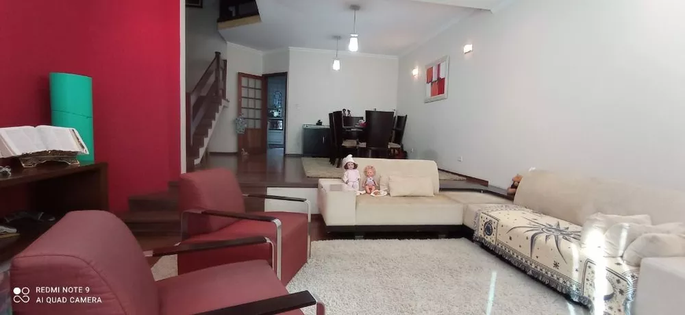 Sobrado à venda com 3 quartos, 300m² - Foto 4