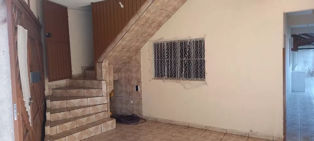 Casa à venda com 3 quartos, 420m² - Foto 2