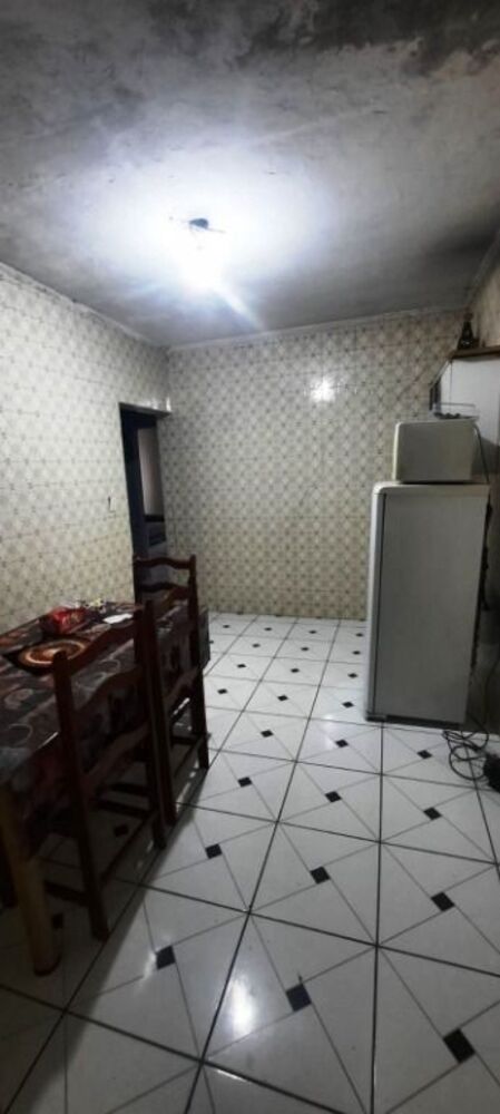 Casa, 2 quartos, 200 m² - Foto 1