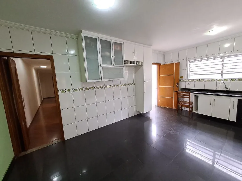 Casa, 4 quartos, 260 m² - Foto 2