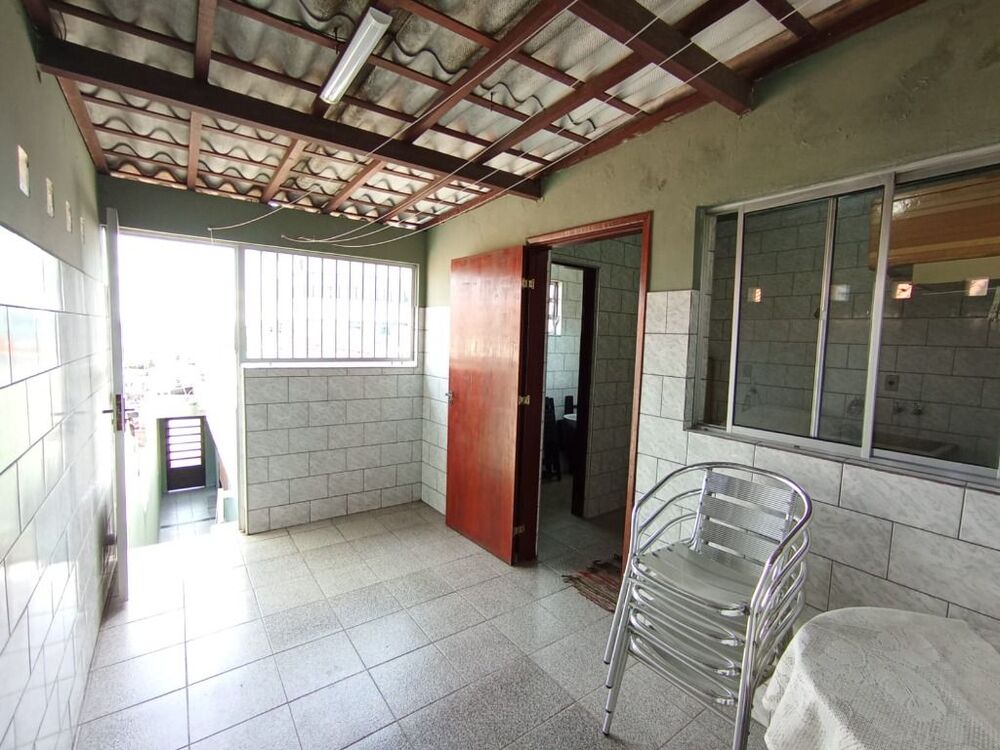 Casa, 2 quartos, 108 m² - Foto 1