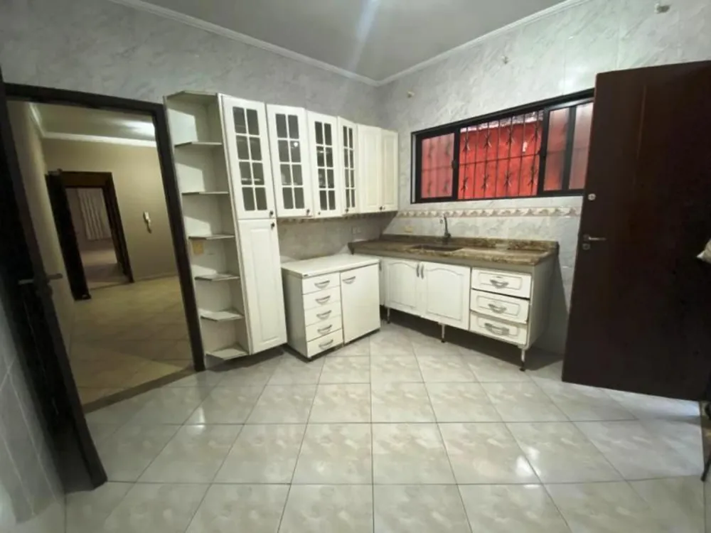 Sobrado, 3 quartos, 182 m² - Foto 1
