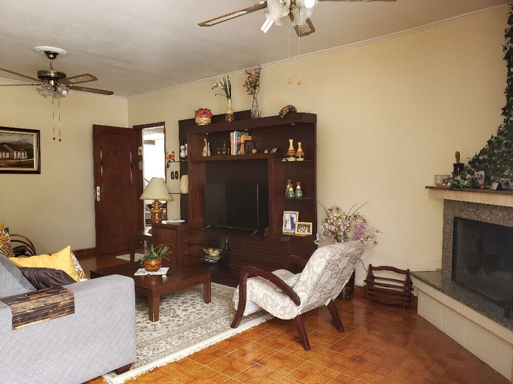 Casa à venda com 5 quartos, 307m² - Foto 4