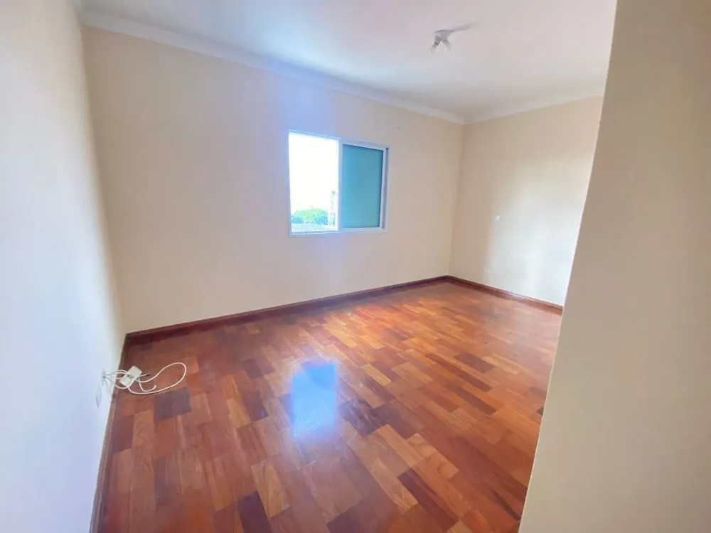 Sobrado, 3 quartos, 215 m² - Foto 2