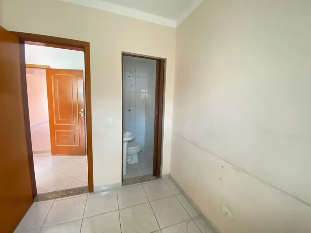 Sobrado, 3 quartos, 215 m² - Foto 1