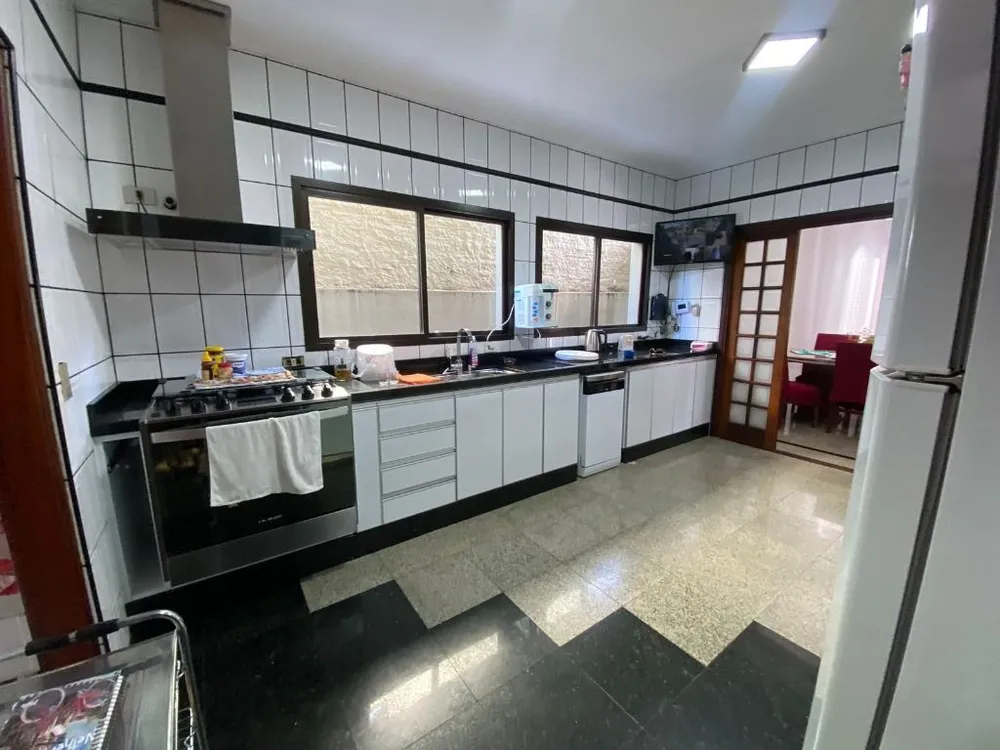 Sobrado, 4 quartos, 320 m² - Foto 3