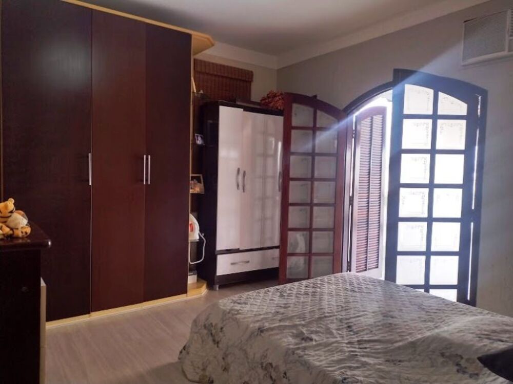 Sobrado à venda e aluguel com 4 quartos, 220m² - Foto 3