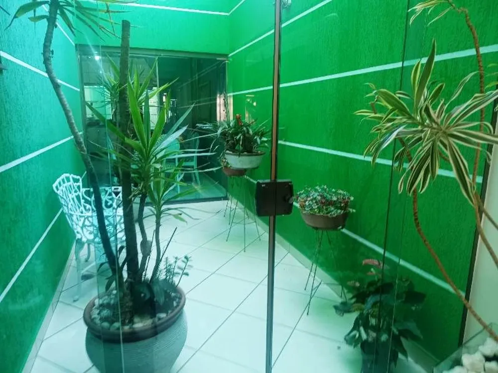 Sobrado, 4 quartos, 196 m² - Foto 2
