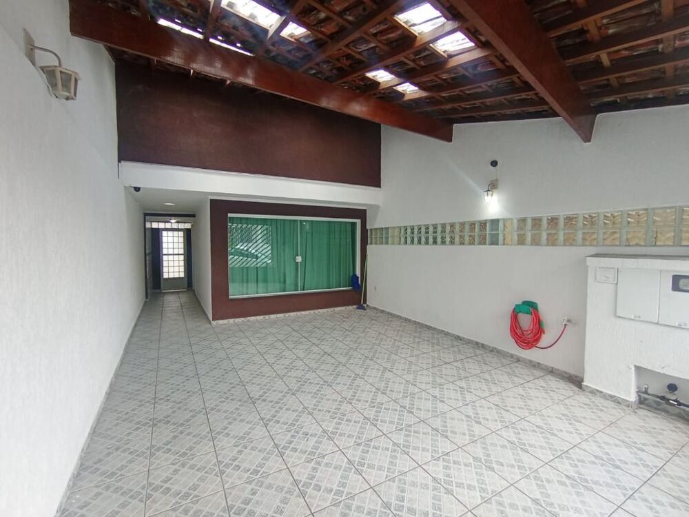 Casa, 4 quartos, 247 m² - Foto 2