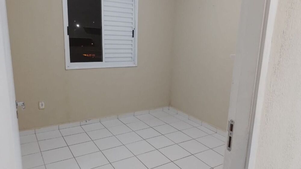 Apartamento à venda com 2 quartos, 48m² - Foto 2