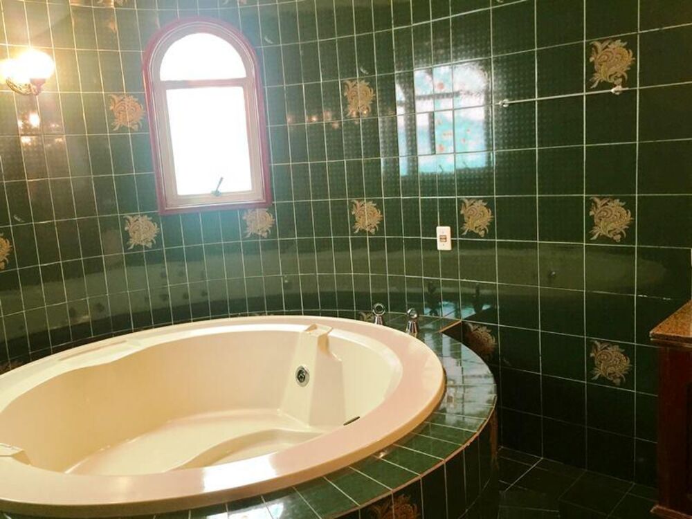 Sobrado, 4 quartos, 329 m² - Foto 1